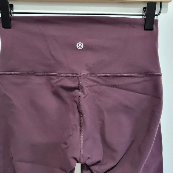 Lululemon Women’s Size 6 Burgundy Cropped Wunder Under Leggings - Picture 4 of 7
